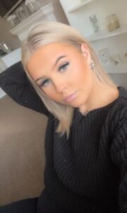 Hollie